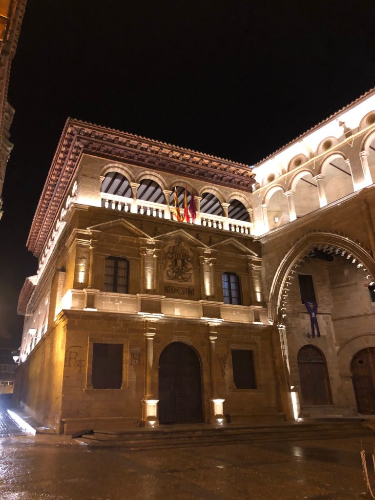 fachada ayuntamiento Alcañiz LED DALI